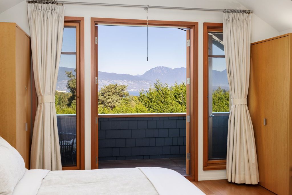 listing image 1101797956370885309