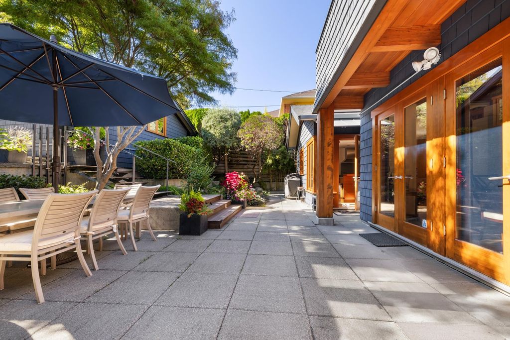 listing image 1102316839452974700