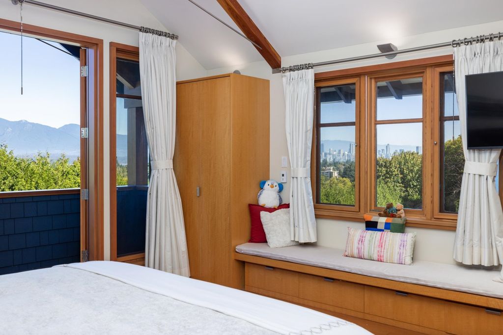 listing image 1102035784605605019