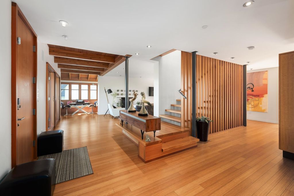 listing image 1107123113409690554