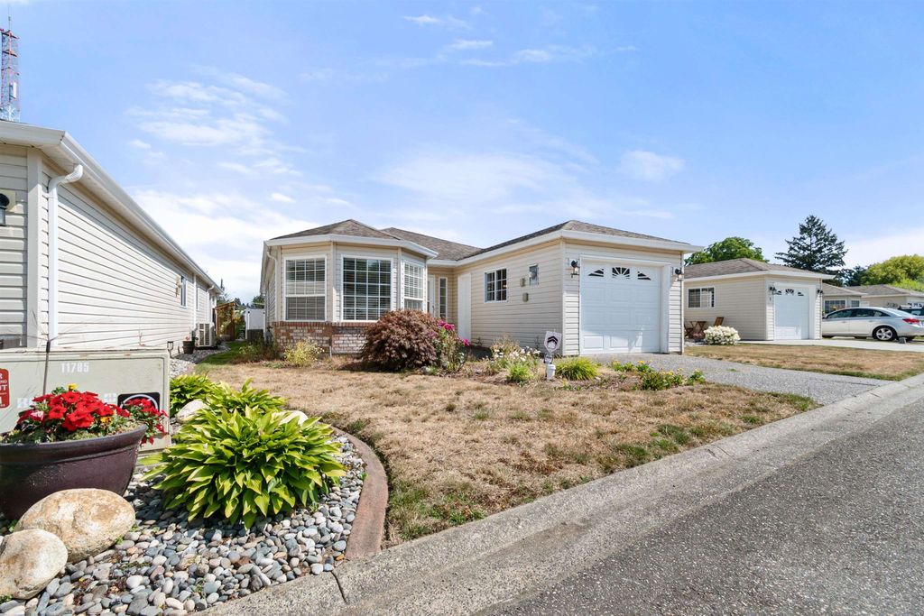 Photo of 8500 Young Road #7, Chilliwack, BC V2P 4P1 (MLS # R3146124)