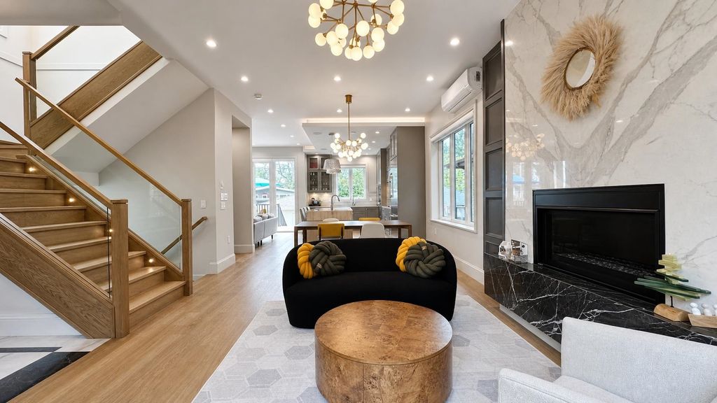 listing image 1101975386986143726