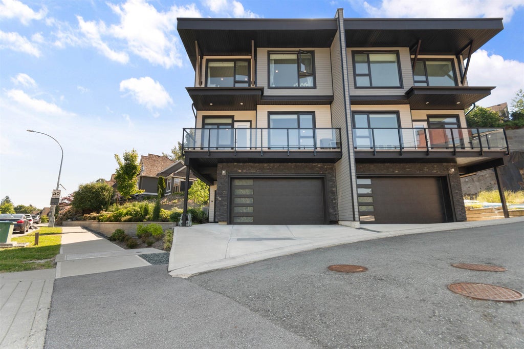 Photo of 35706 Marshall Road #14, Abbotsford, BC V3G 0J3 (MLS # R3129947)