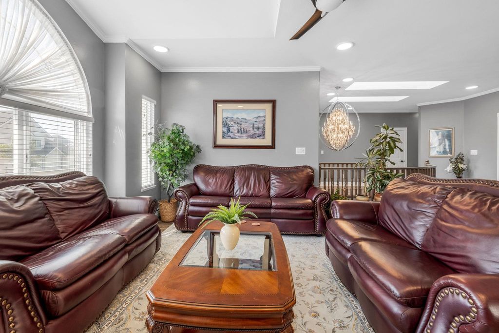 listing image 1107897077750713751