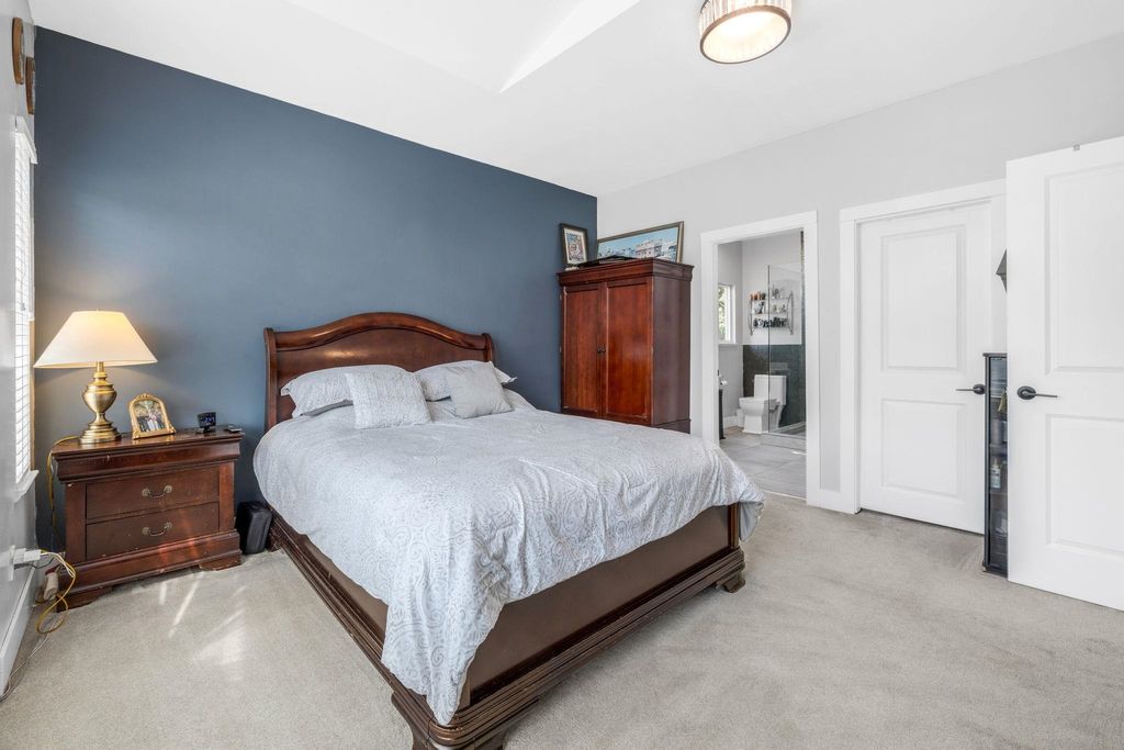 listing image 1105545716860851700