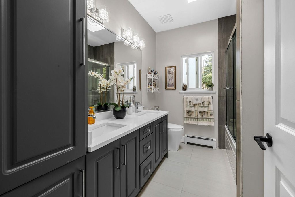 listing image 1103278968434401506