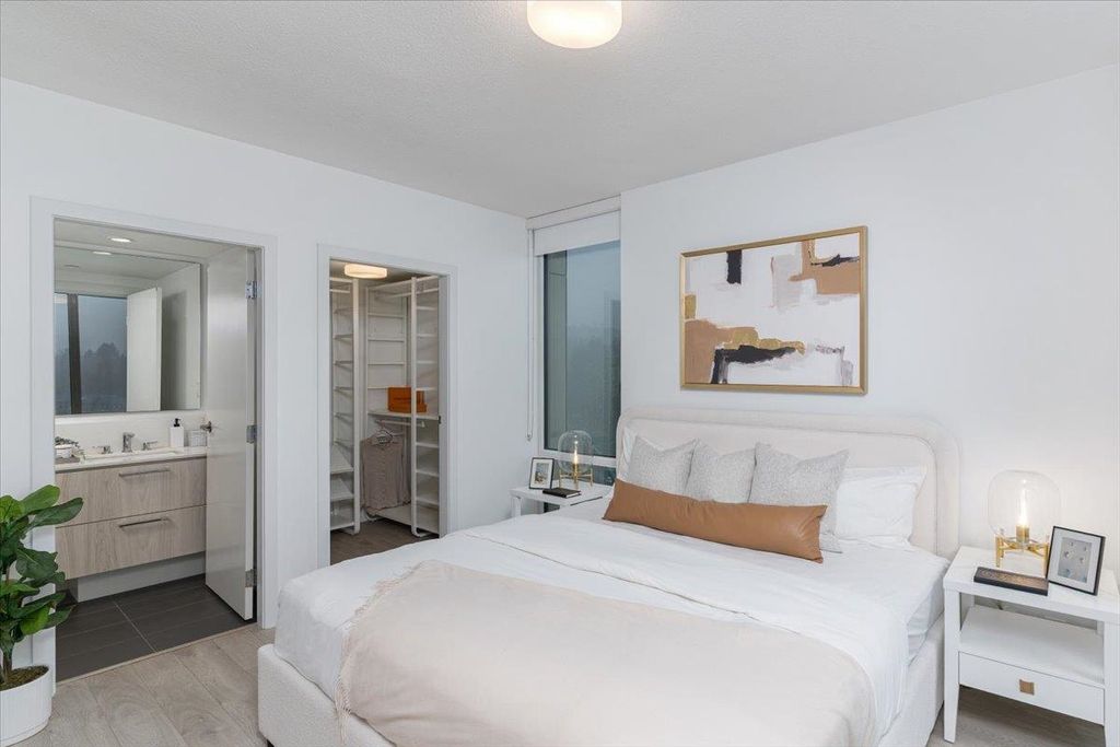 listing image 1100924741166696319