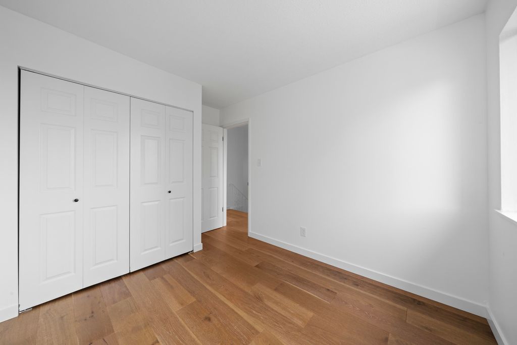 listing image 1104055596142662846