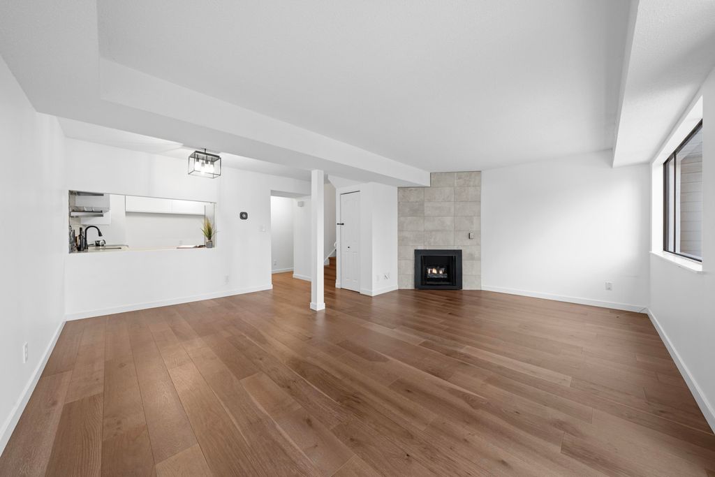 listing image 1107468672882441311