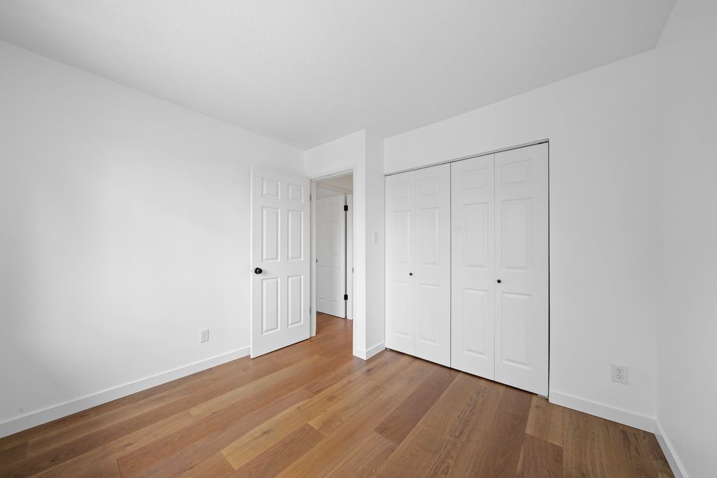 listing image 1103562101012167879