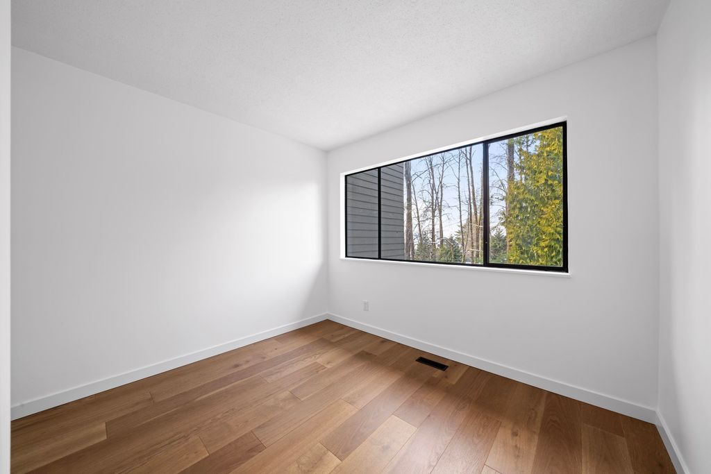 listing image 1104770779668588050