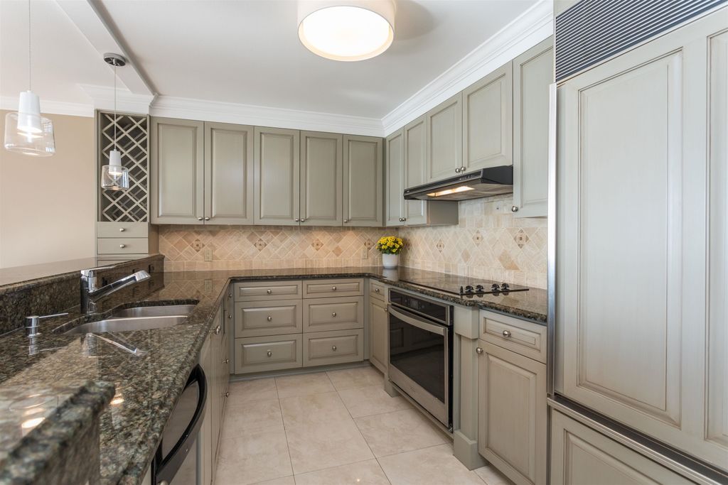 listing image 1103931499298202622