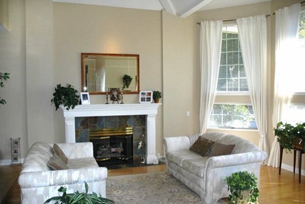 listing image 1100438477071337400