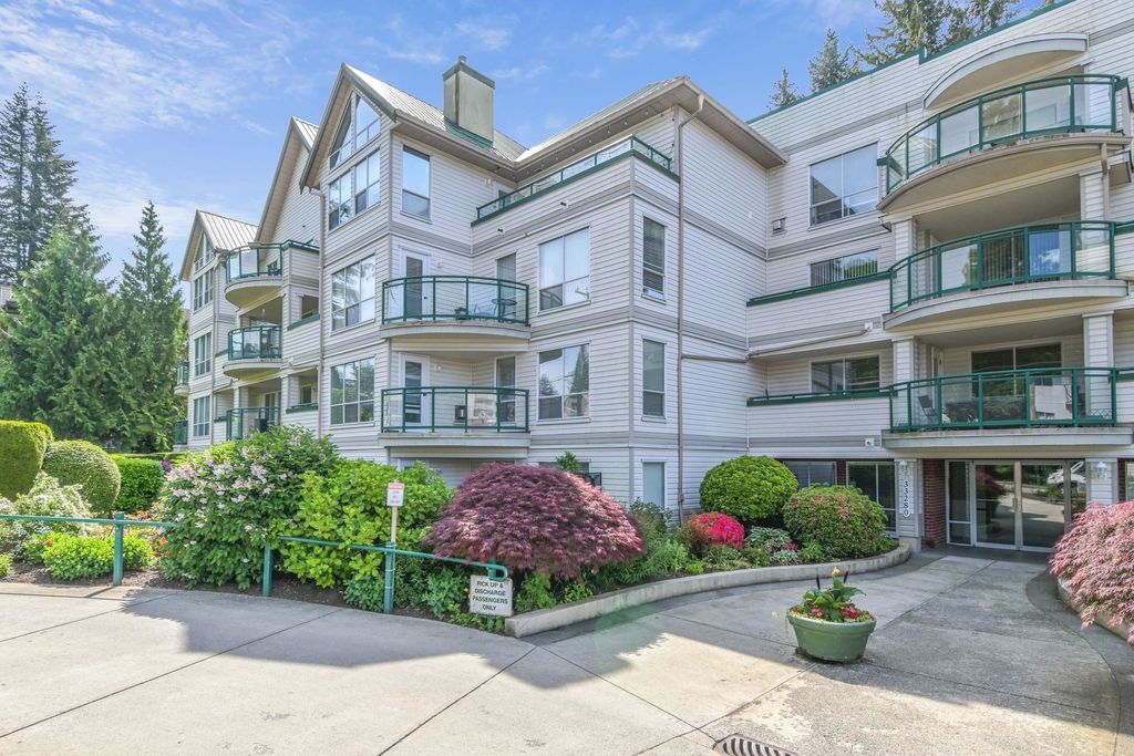 Photo of 33280 Bourquin Crescent #217, Abbotsford, BC V2S 7K2 (MLS # R3127837)