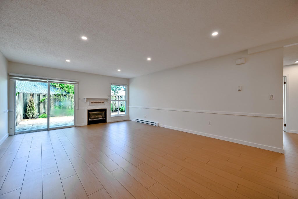 Photo of 3030 Trethewey Street #72, Abbotsford, BC V2T 4N2 (MLS # R3125341)