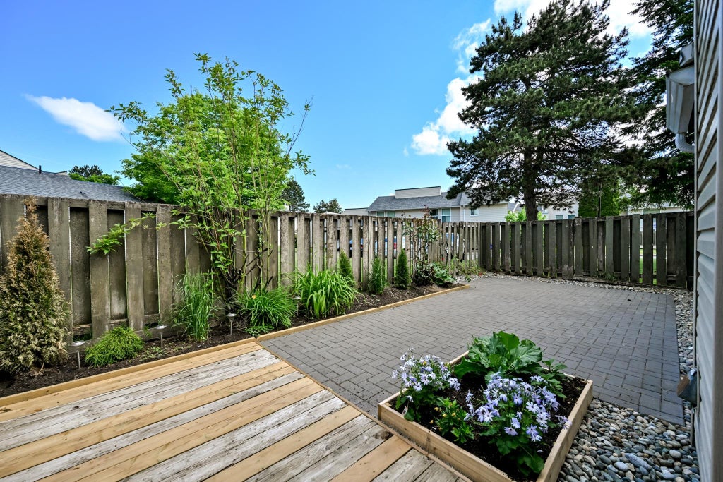 Photo of 3030 Trethewey Street #72, Abbotsford, BC V2T 4N2 (MLS # R3125341)