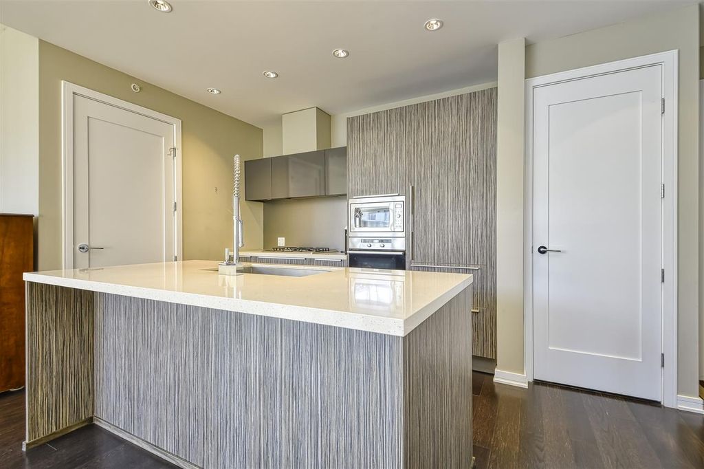 listing image 1106787501704262934
