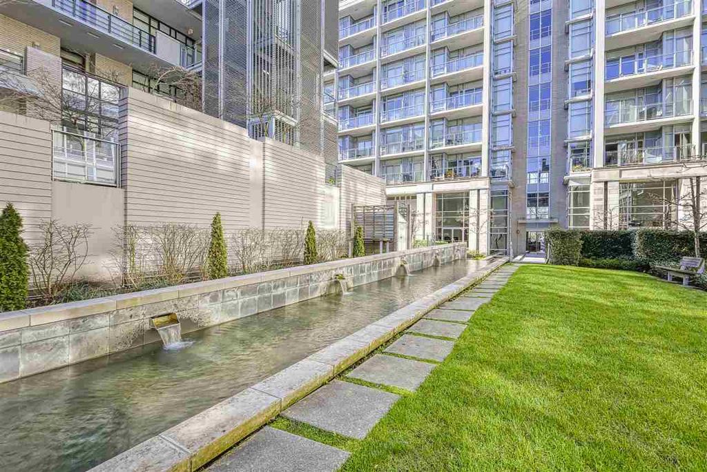 listing image 1108132003299629352