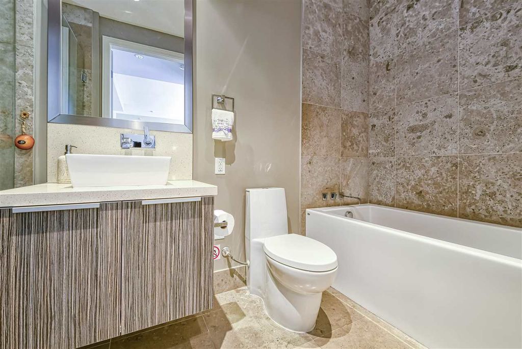 listing image 1101486182841139458