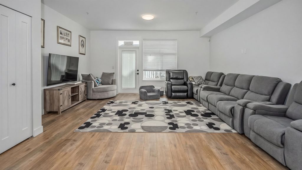 Photo of 21688 52 Avenue #17, Langley, BC V2Y 4K9 (MLS # R3126048)