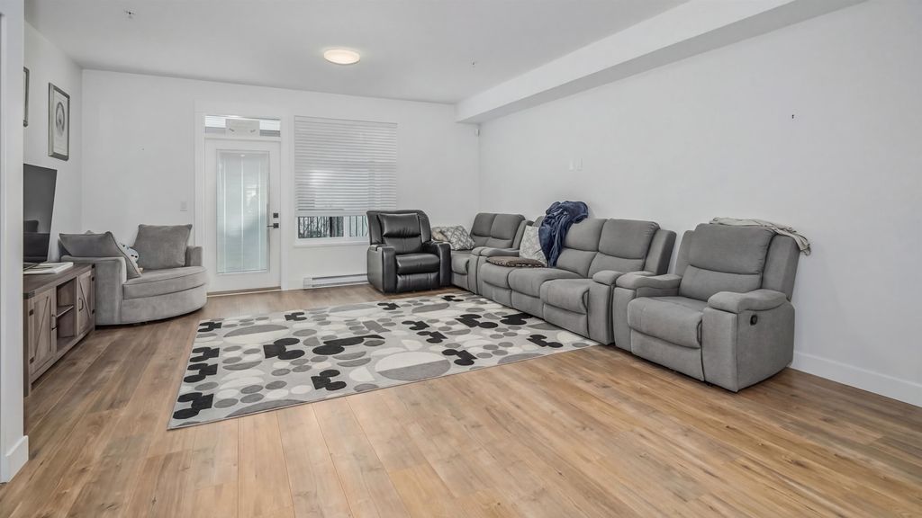 Photo of 21688 52 Avenue #17, Langley, BC V2Y 4K9 (MLS # R3126048)