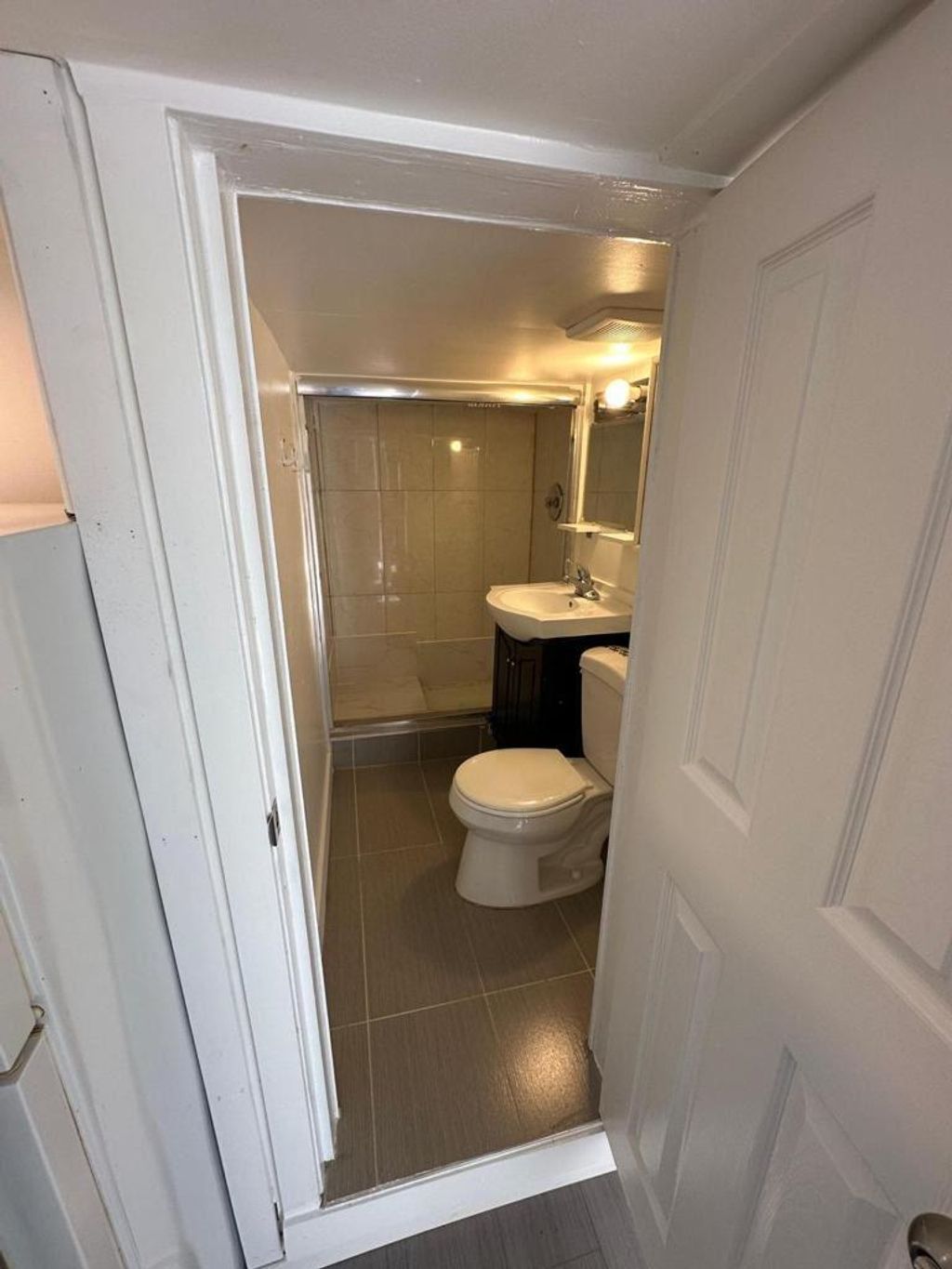 listing image 1106127975418762437