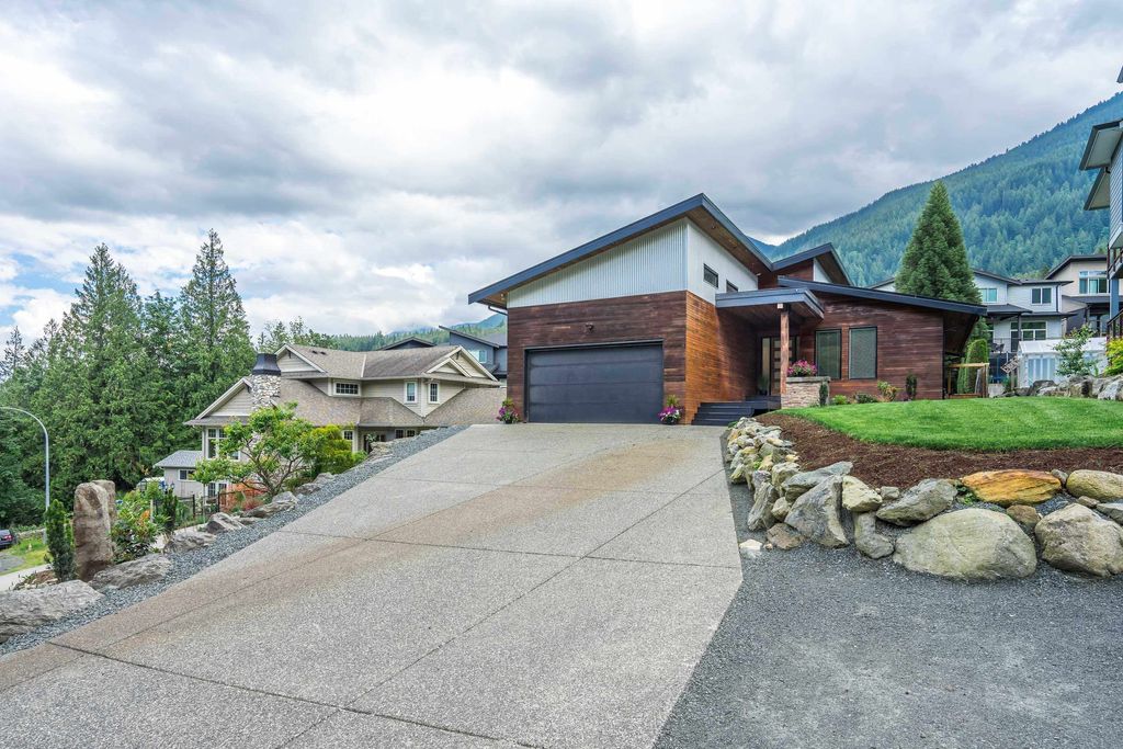 listing image 1104823573749205243