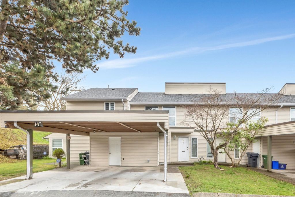 Photo of 32550 Maclure Road #146, Abbotsford, BC V2T 4N3 (MLS # R3113424)