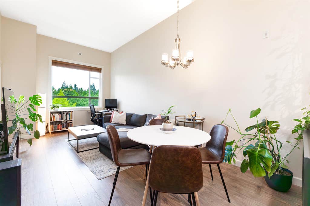 Photo of 14588 Mcdougall Drive #511, Surrey, BC V4P 0H1 (MLS # R3124405)