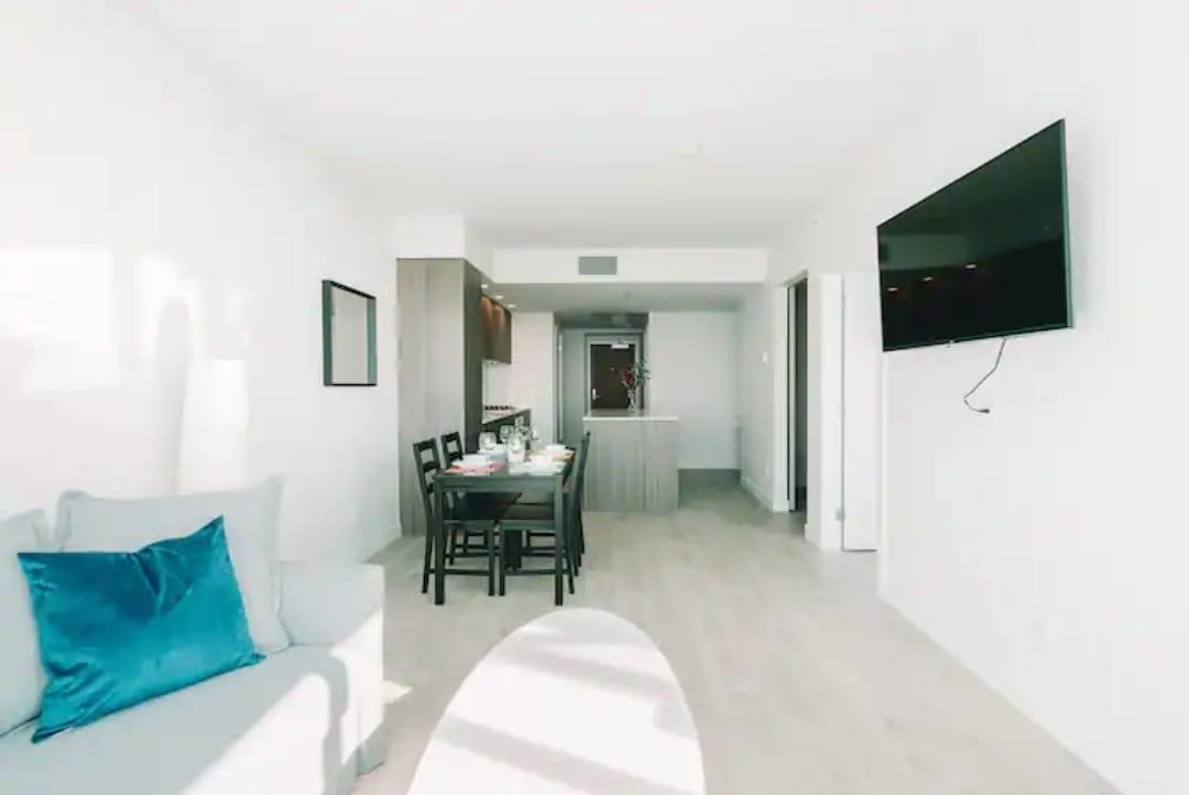 6463 Silver Avenue 30xx