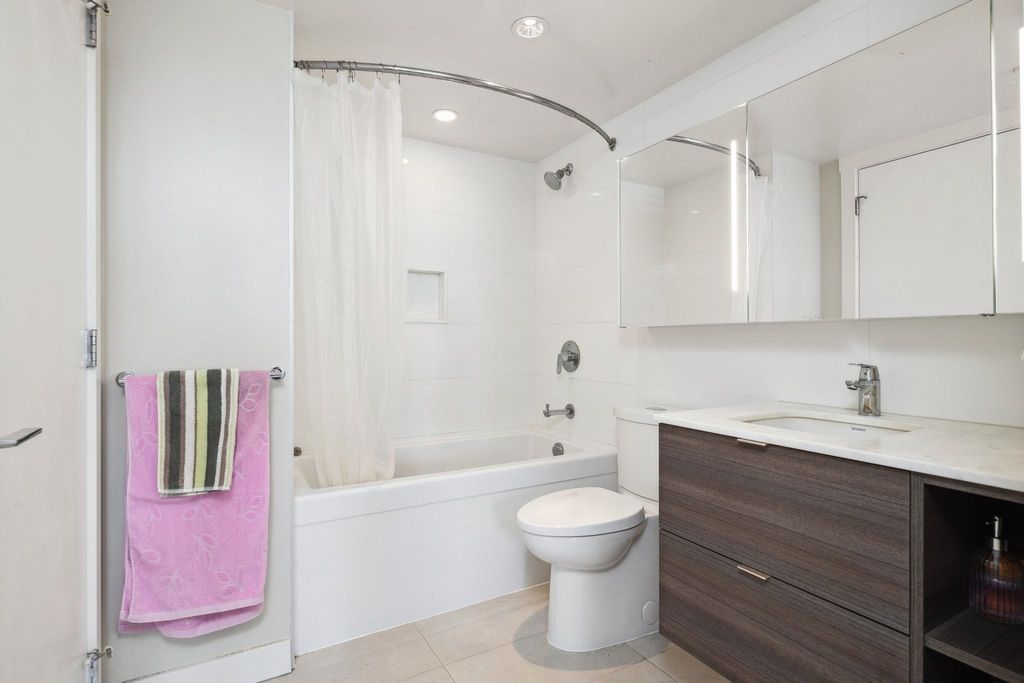 listing image 1104251430876467234