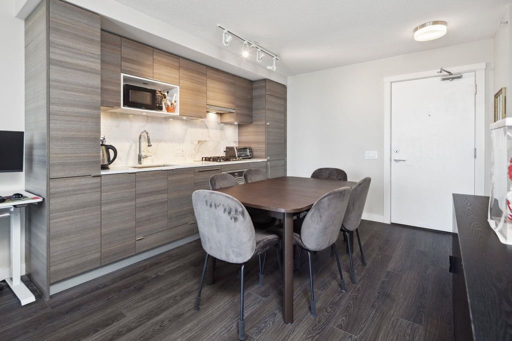 listing image 1109994074750905868