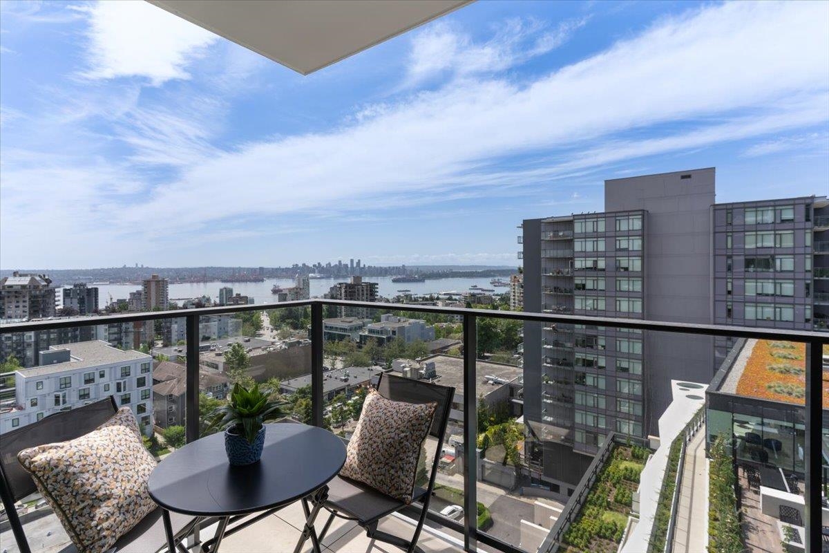 135 E 13th Street 1004