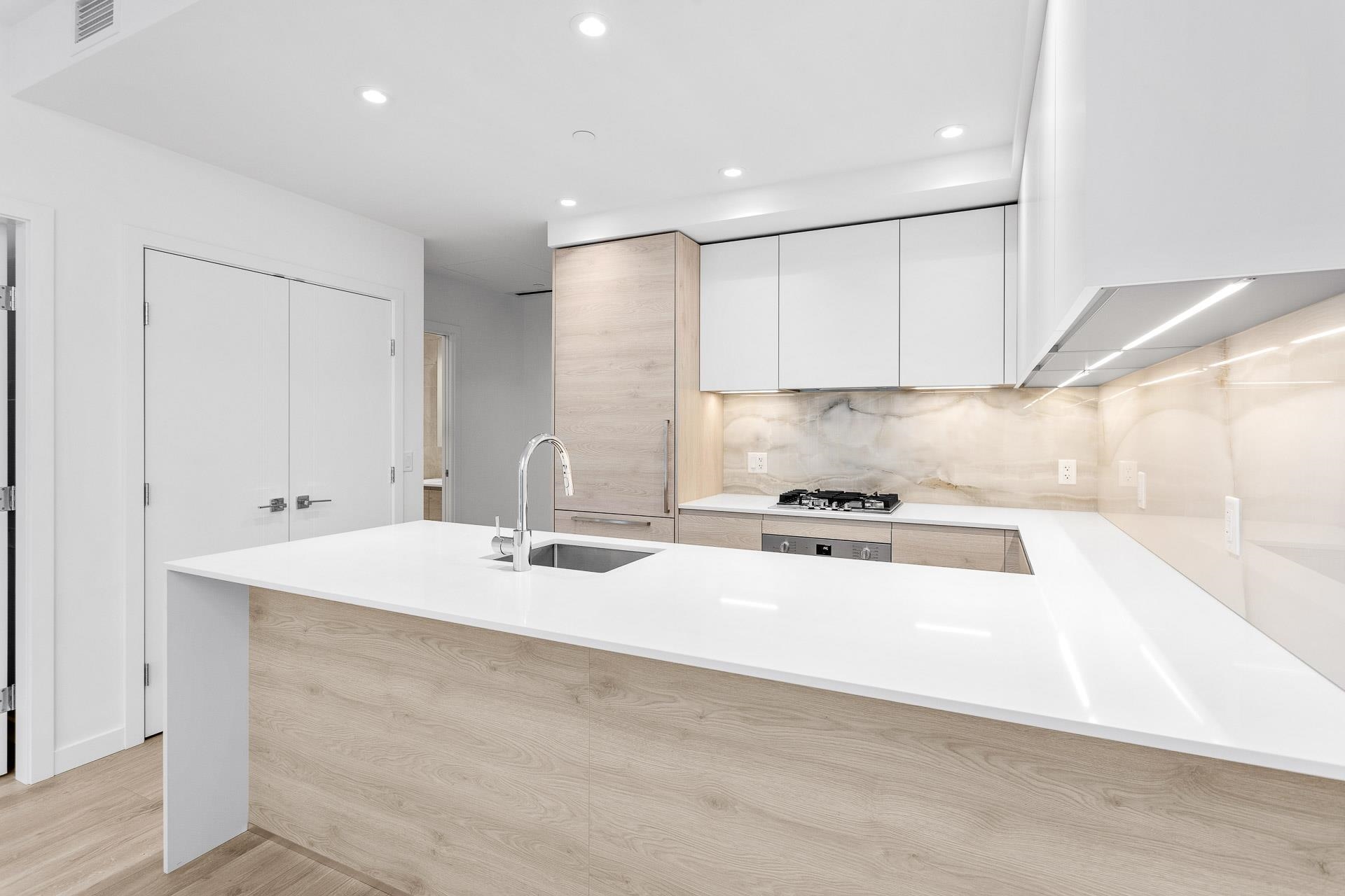 680 Quayside Drive 3205