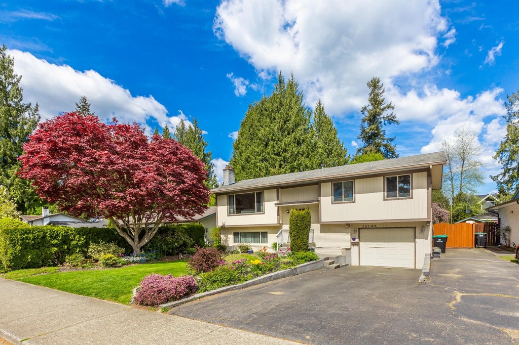 Photo of 20249 44 Avenue, Langley, BC V3A 6L9 (MLS # R3137093)