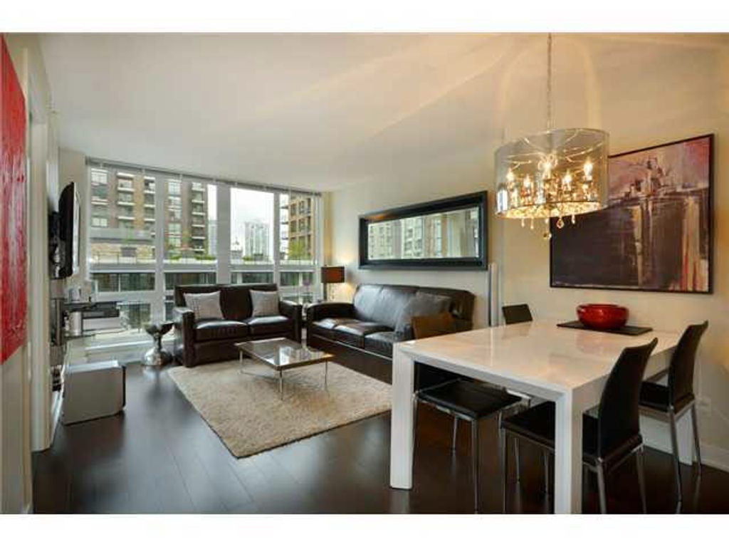 listing image 1109291601615247807