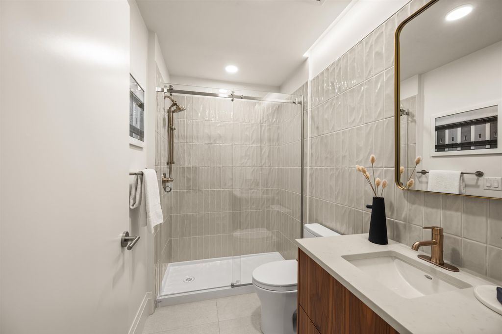 listing image 1104827023613258720