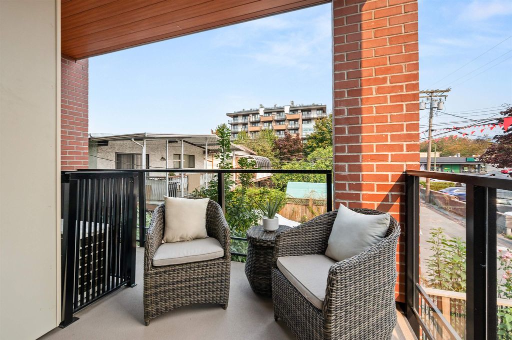 listing image 1103522704209709862