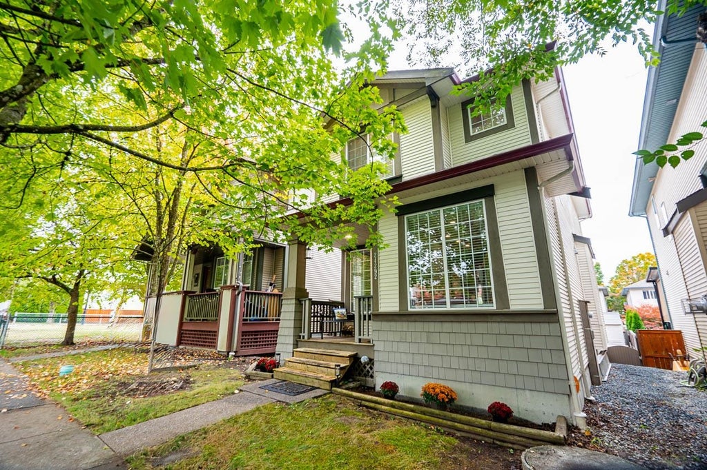 Photo of 24292 102b Avenue, Maple Ridge, BC V2W 1Y1 (MLS # R3171482)