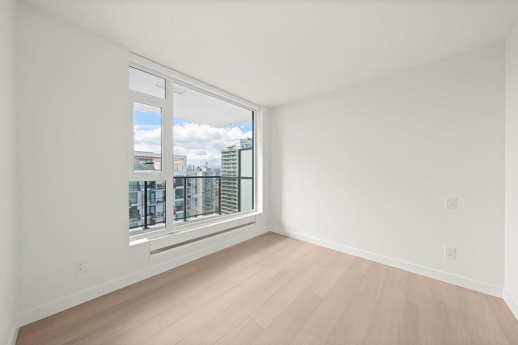 listing image 1104098473409506466