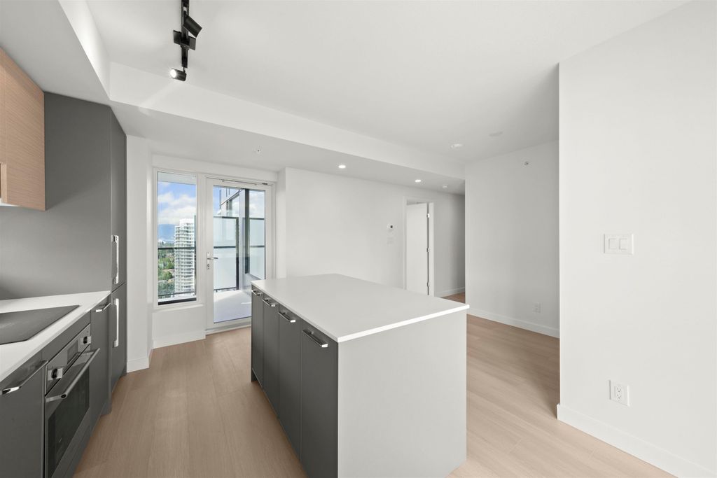 listing image 1100287069430215983
