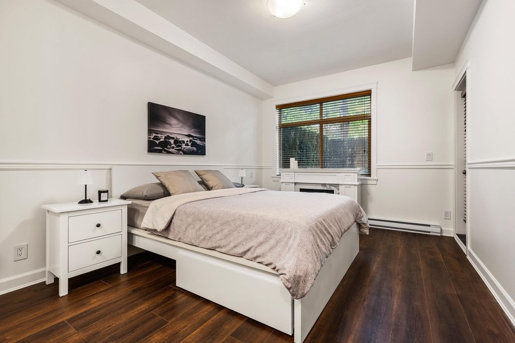 listing image 1102572246051185288