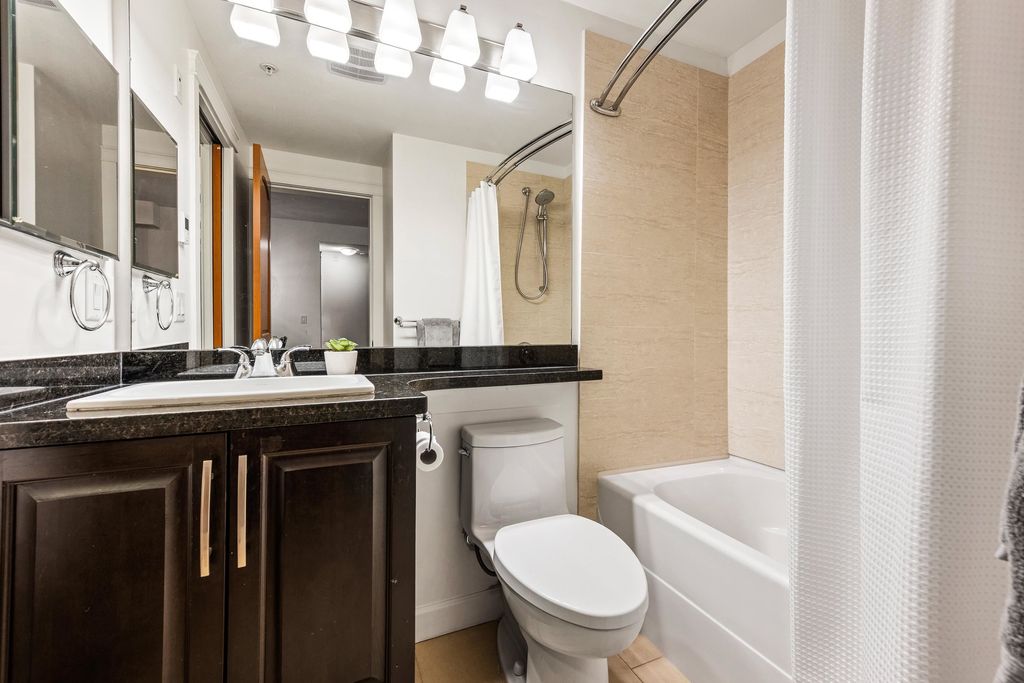 listing image 1106888227175631645