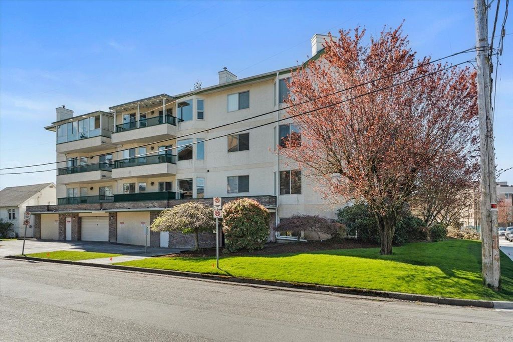 Photo of 45604 Brett Avenue #205, Chilliwack, BC V2P 1N9 (MLS # R3108657)