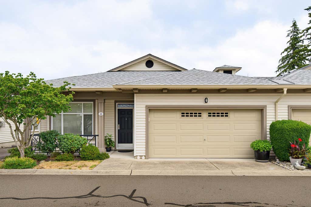 Photo of 15188 62a Avenue #33, Surrey, BC V3S 1W7 (MLS # R3154909)