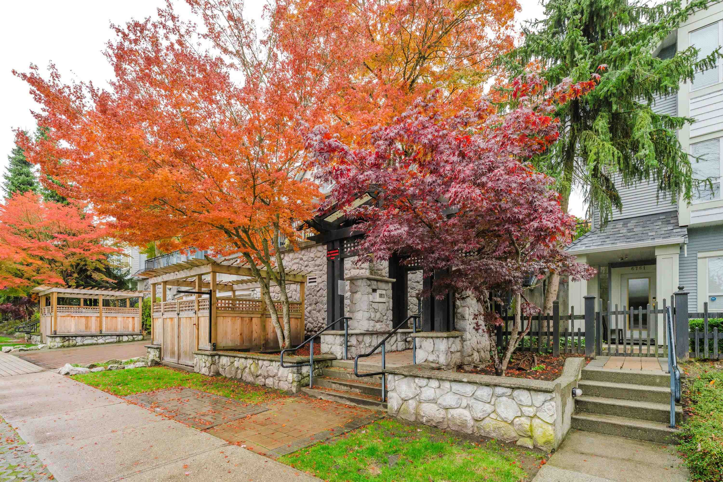 7431 Magnolia Terrace