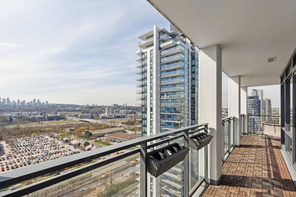 listing image 1103911973711351302