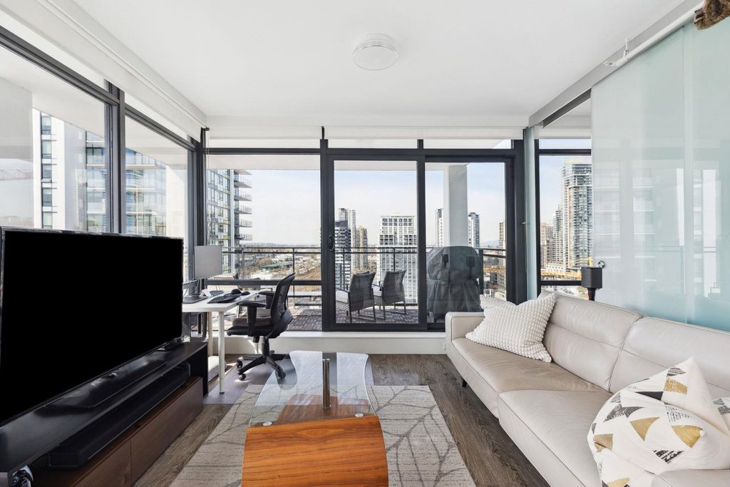 listing image 1101595192196419760