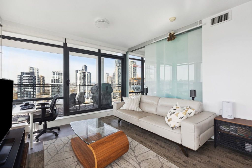 listing image 1104204592627769455