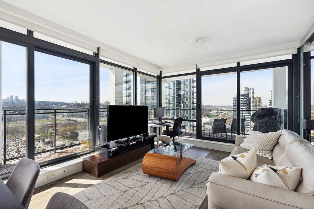 listing image 1101000348382597942